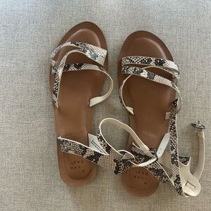a new day Snakeskin Pattern Sandals - Brown and Cream